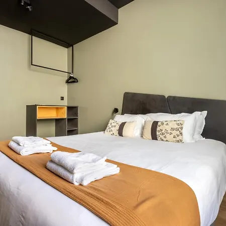 Appartement Au Qui Dort - Archives 3 *