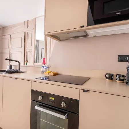 Au Qui Dort - Archives 3 *